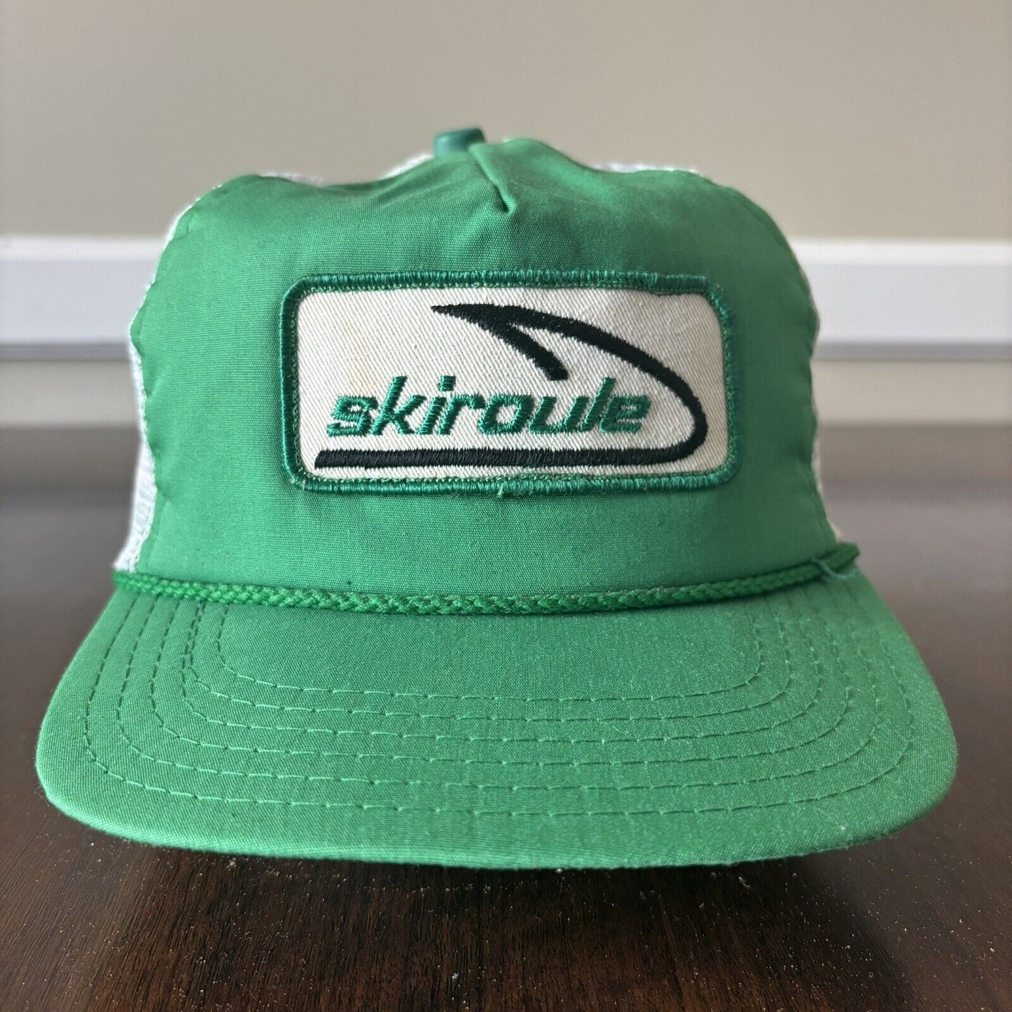 Green Skiroule Trucker Hat