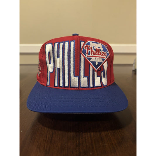 Red Philadelphia Phillies Hat